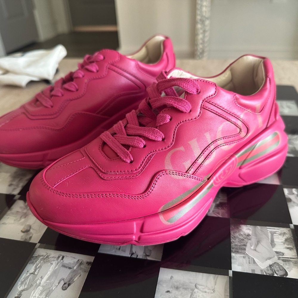 Authentic Gucci Fuchsia Leather Sneakers - Picture 6 of 6
